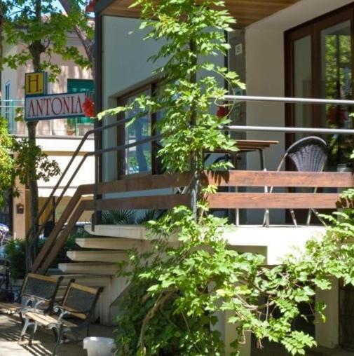 Hotel Antonia Cesenatico Exterior photo