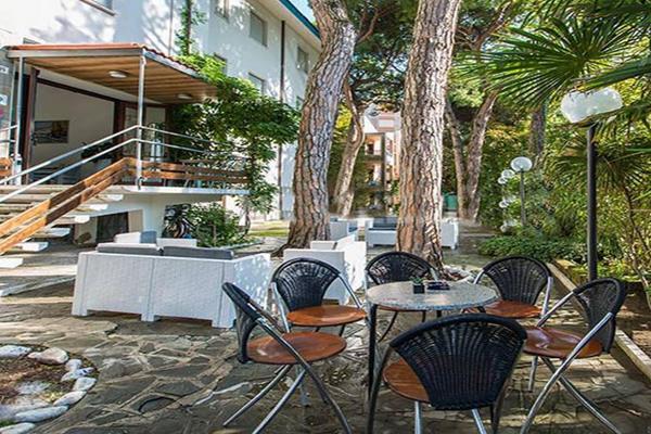 Hotel Antonia Cesenatico Exterior photo